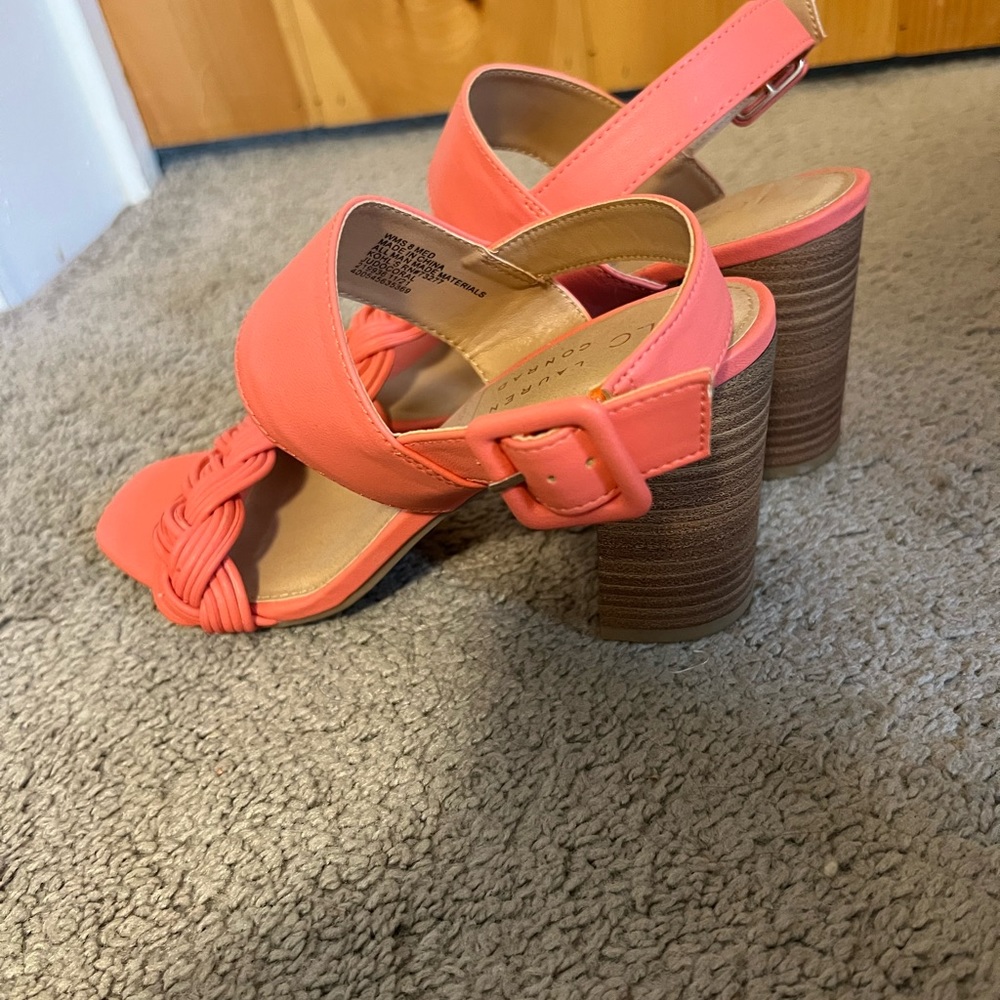 Heels - Picture 2 of 4